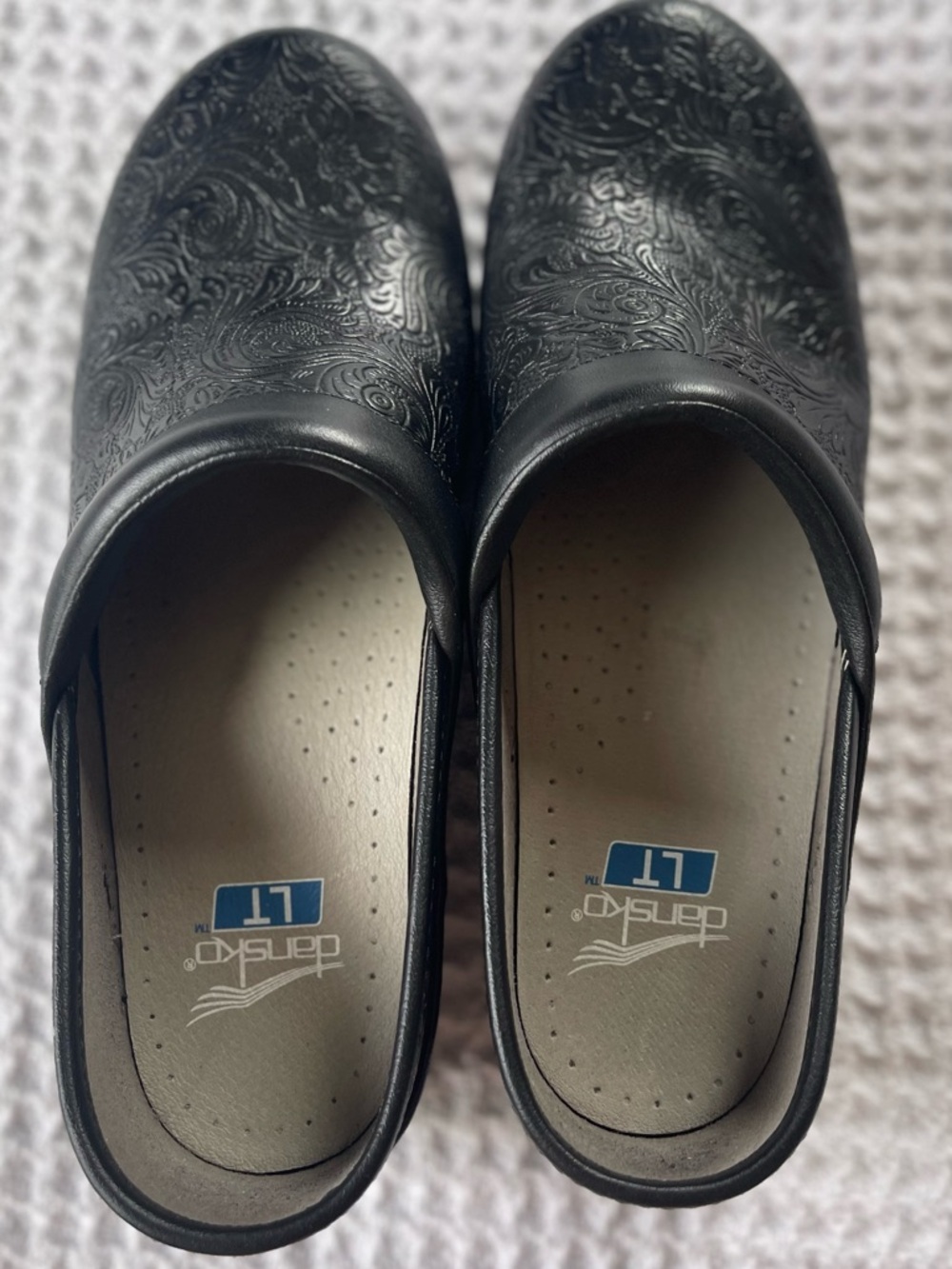Dansko Black LT Slip-On Clogs with Branded Insole Sz 38